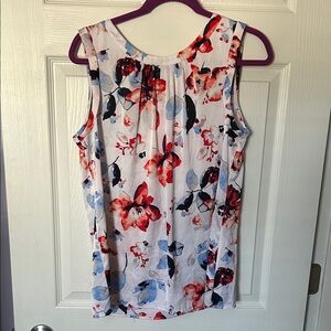 Floral Sleeveless Camisole in White with Red & Blue Print